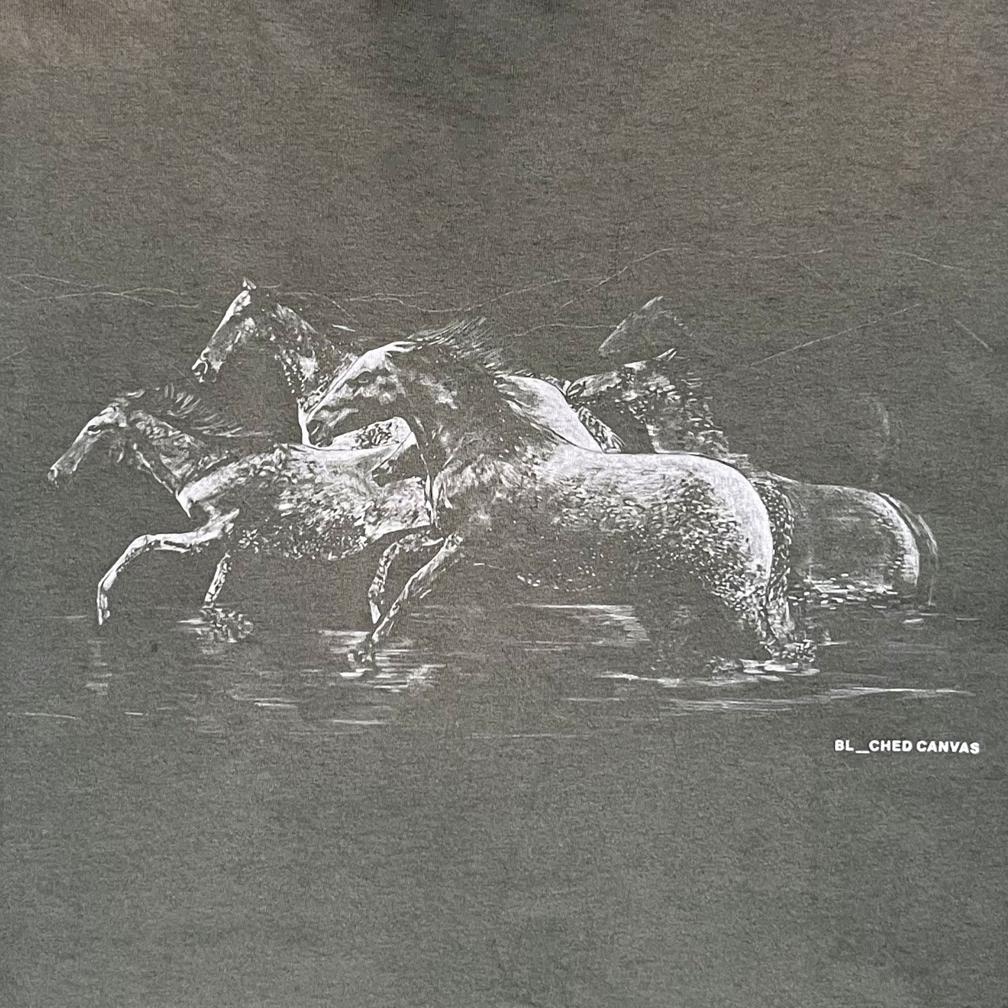 WILD HORSES TEE