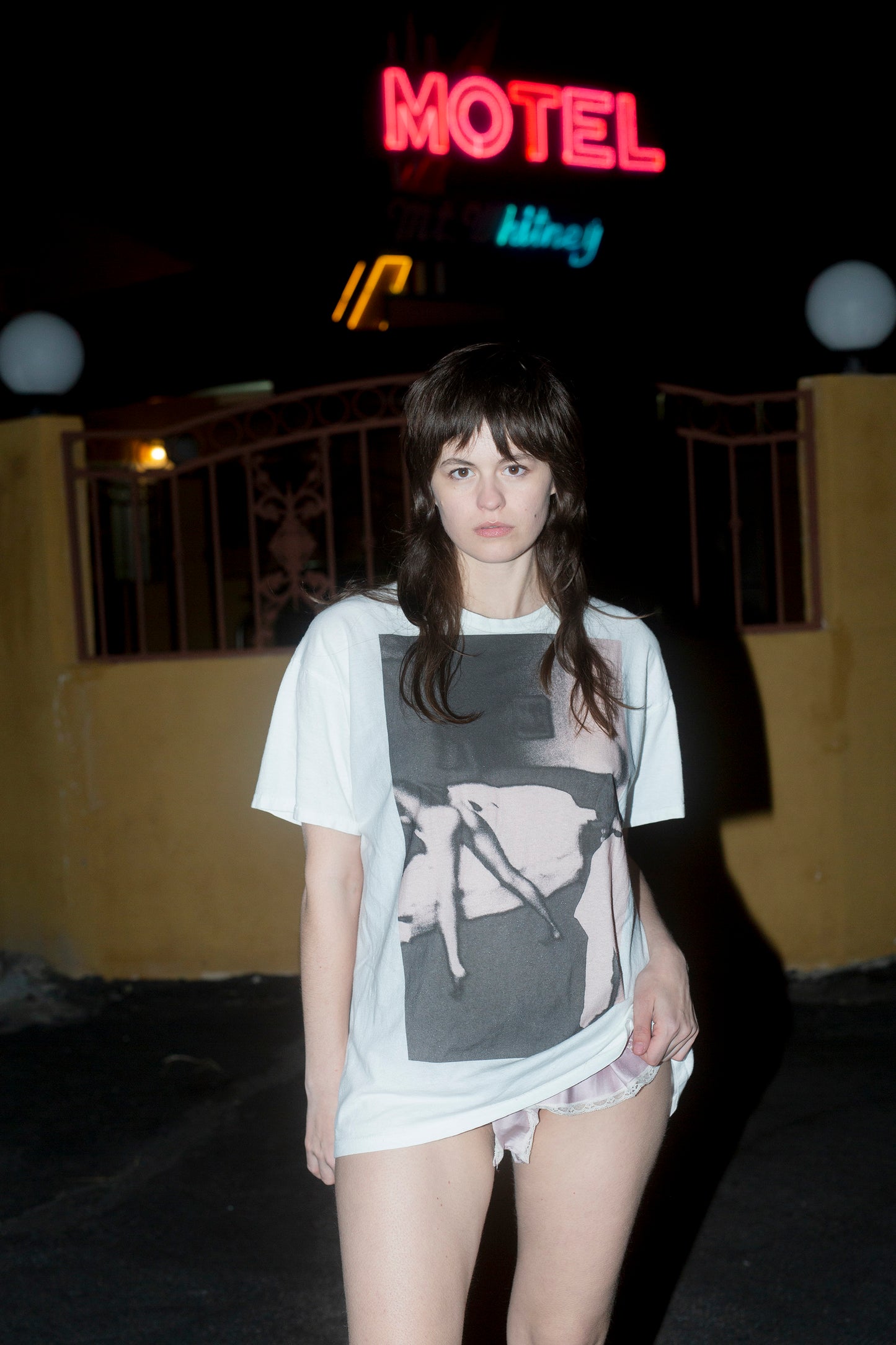 MOTEL TEE